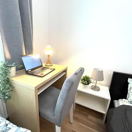 Apartment 2br Design 400 M From Train Station Tikkurila