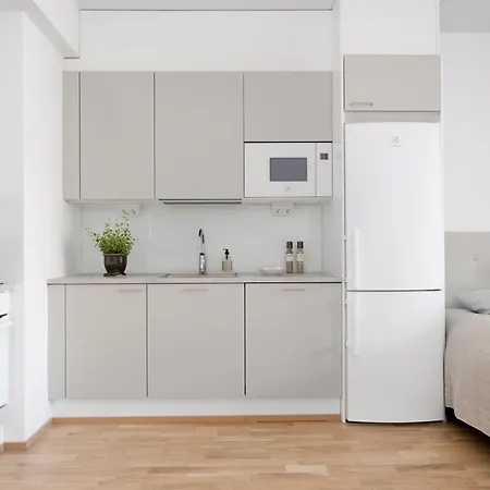 アパート 2br Design 400 M From Train Station Tikkurila