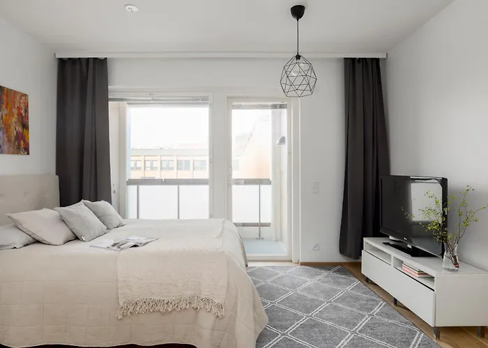 2br Design 400 M From Train Station Tikkurila Vantaa