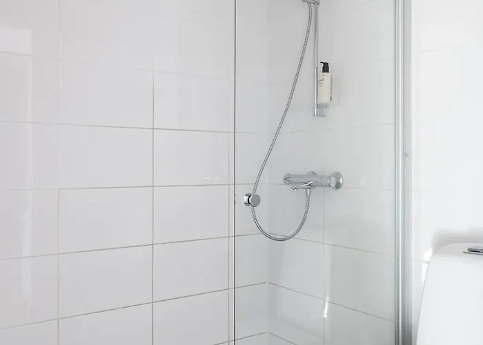 2br Design 400 M From Train Station Tikkurila Apartamento Vantaa